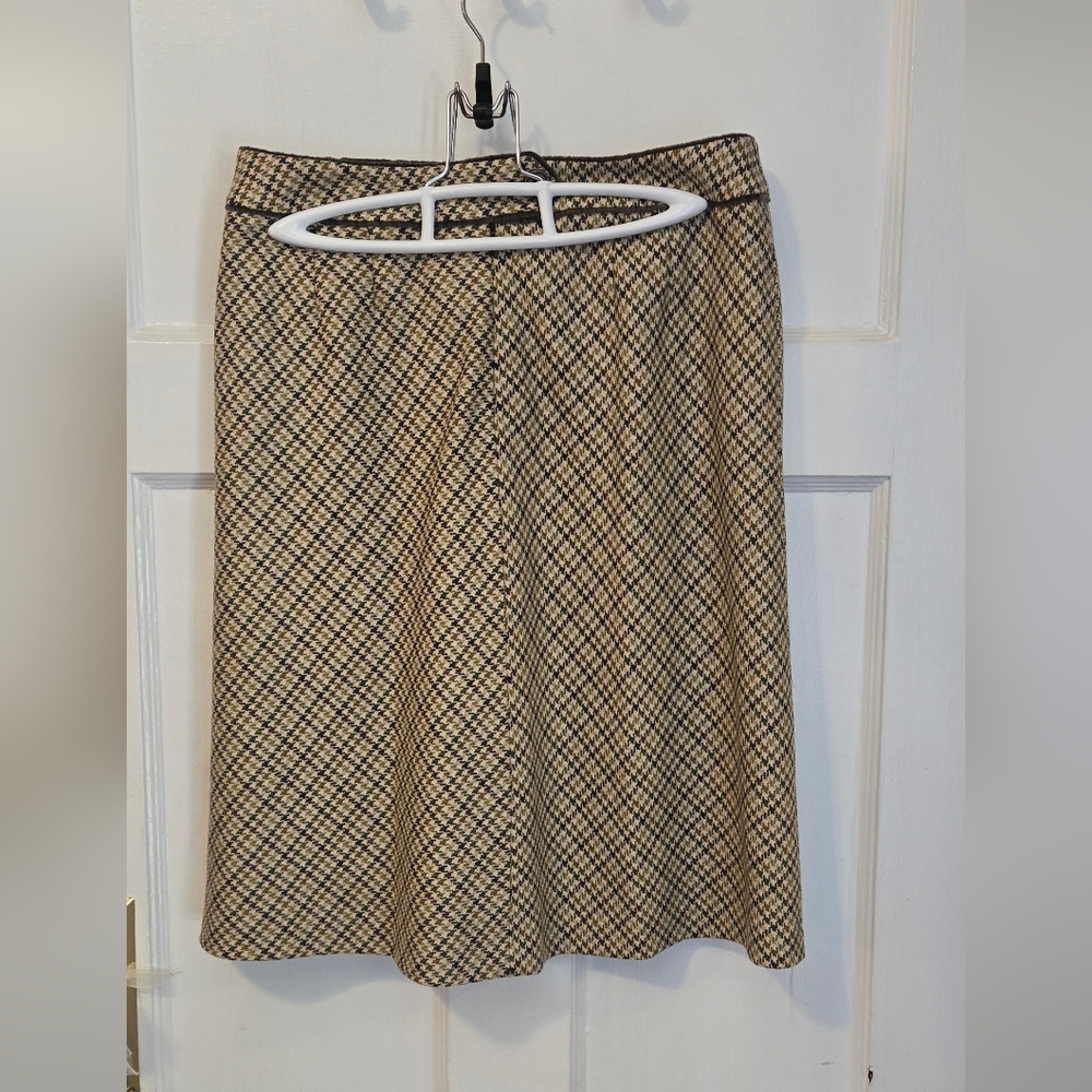 Ann Taylor Studio houndstooth wool skirt